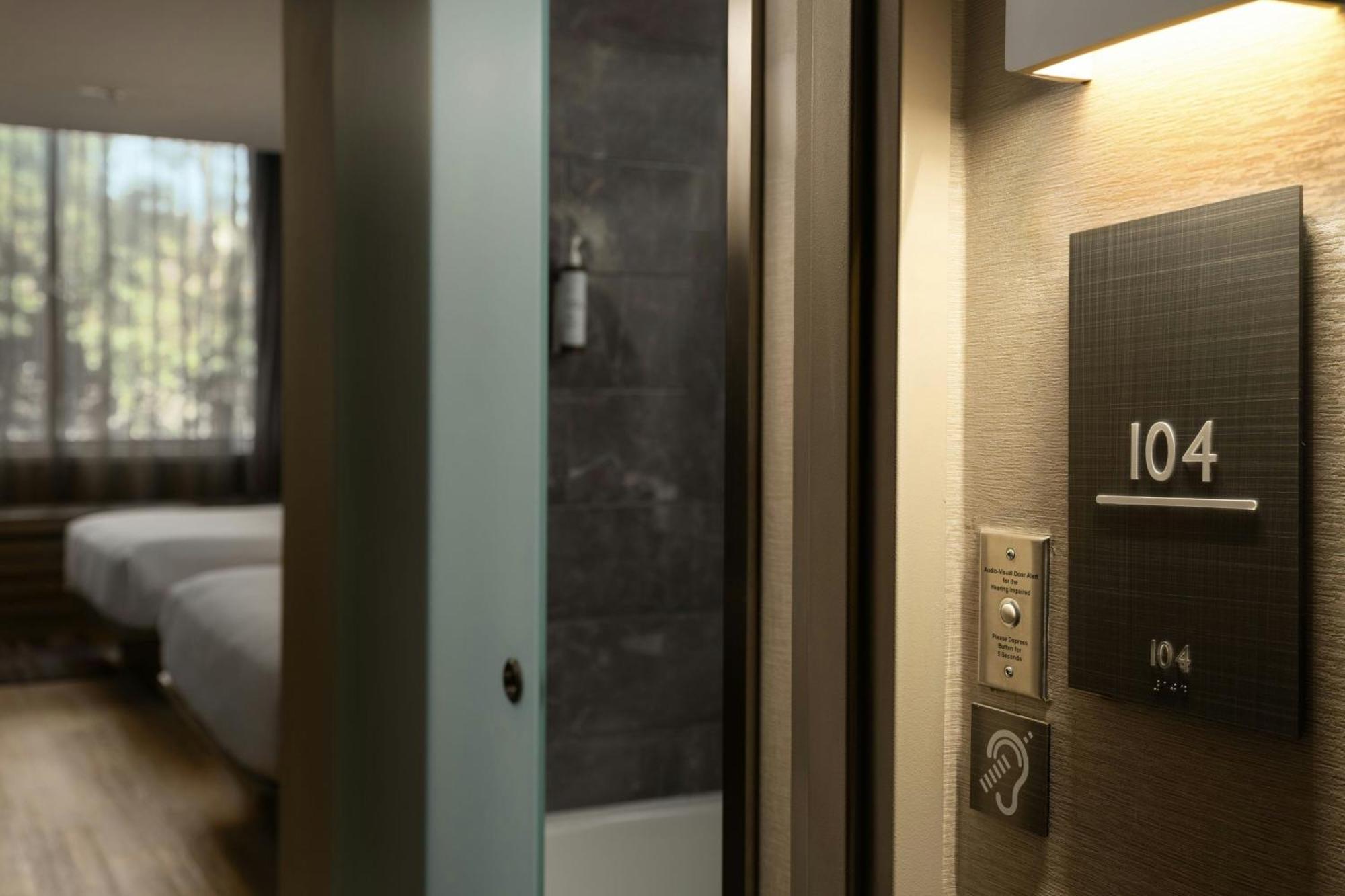 Ac Hotel By Marriott Pleasanton Εξωτερικό φωτογραφία