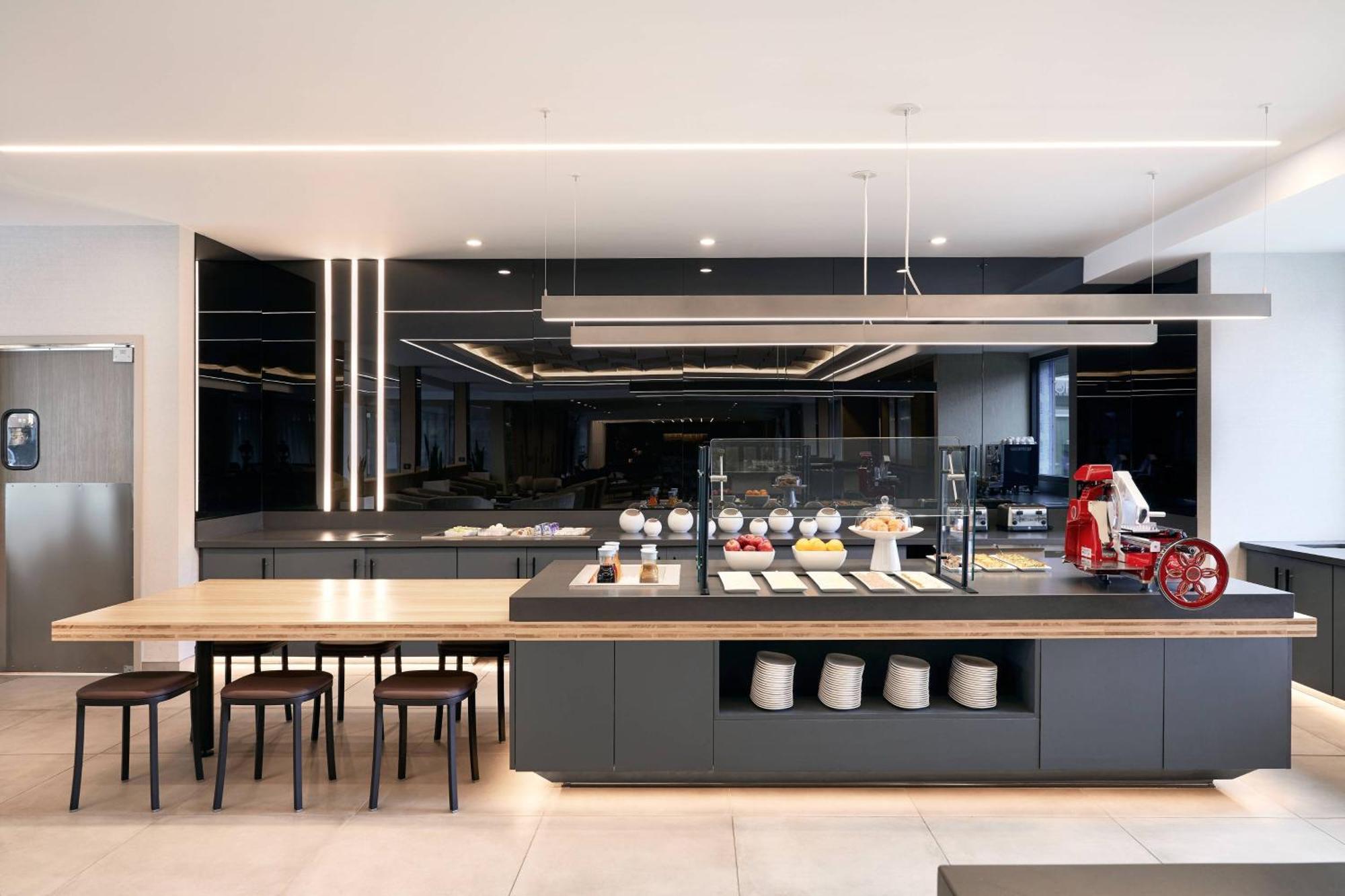 Ac Hotel By Marriott Pleasanton Εξωτερικό φωτογραφία
